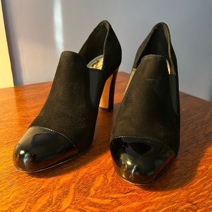 Vince Camuto black suede and patent leather heels